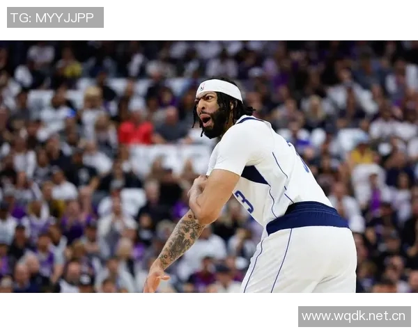 独行侠训练阵容惊艳全场弗拉格华盛顿浓眉莱夫利携手出击 独行侠训练阵容惊艳全场弗拉格华盛顿浓眉莱夫利携手出击