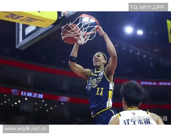 文班在CBA首节遭遇重创五次失误三次犯规表现不佳引发热议 文班在CBA首节遭遇重创五次失误三次犯规表现不佳引发热议