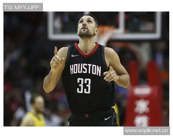 墨菲表现惊艳九投六中斩获18分5篮板3抢断三分球命中率高达80