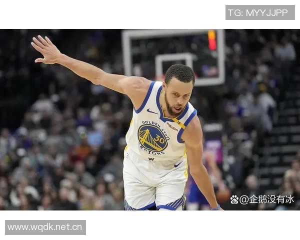 库里分享第三节逆转秘诀:干扰对手投篮保持防守间距避免失误 库里分享第三节逆转秘诀:干扰对手投篮保持防守间距避免失误