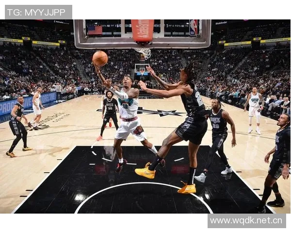 文班亚马再创佳绩27分18篮板6助攻5封盖展现超凡实力与稳定表现