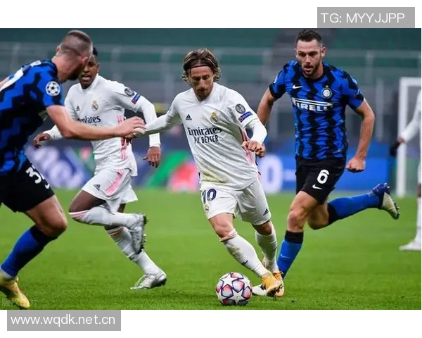 爱尔兰豪门沙姆洛克流浪者推出200年后季票引发球迷热议与期待