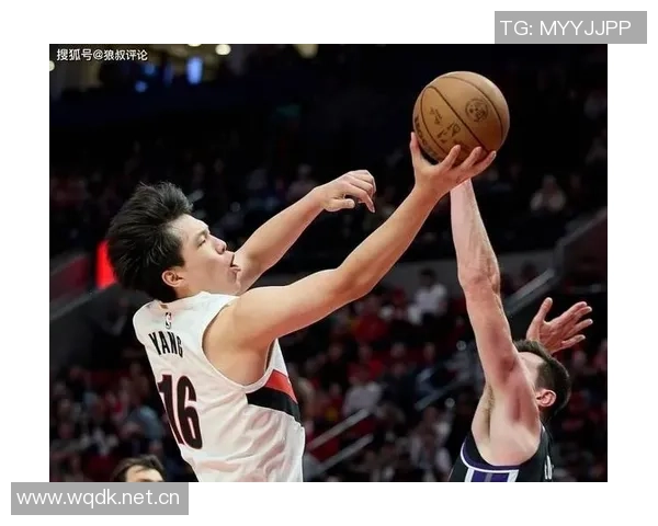 能否突破重围开拓者与热火对决前瞻杨瀚森与翻译共赏队友精彩扣篮瞬间