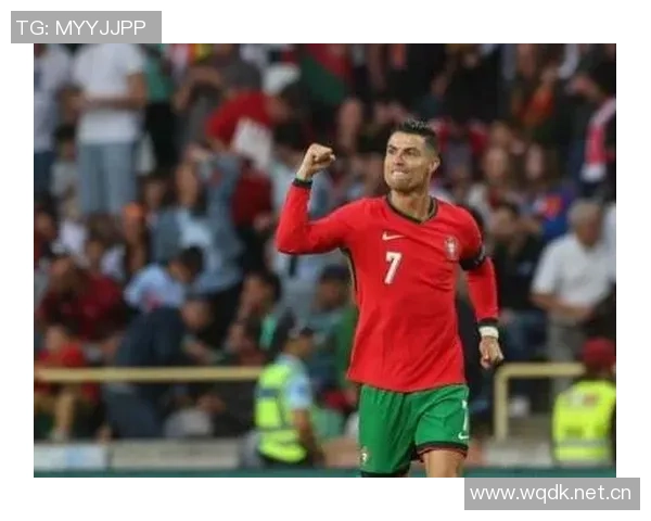 阿什拉夫首次单一自然年进球上双表现出色近5场首发贡献2球3助攻