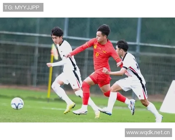 李宇轩助攻盛宸熙头球破门中国U15队暂时领先中国香港队1-0
