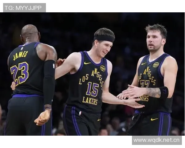 东契奇里夫斯同场砍下35分成湖人新双星比肩OK詹眉组合