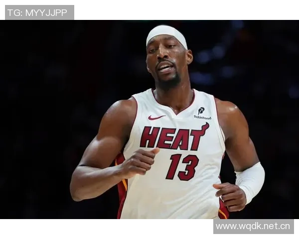 阿德巴约称赞拉松场上表现出色他的选择总是最合理的